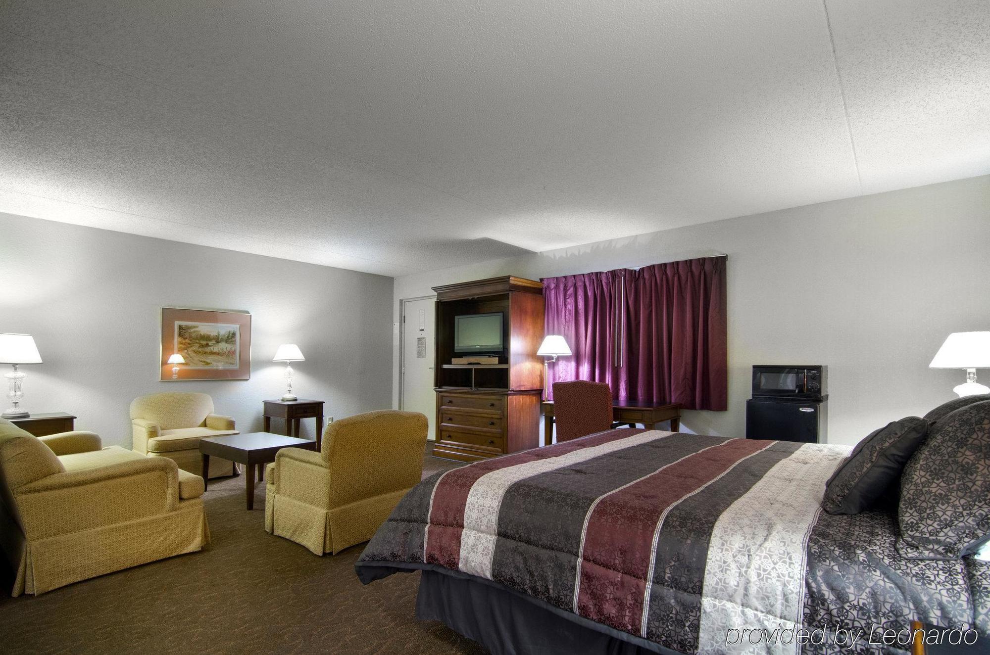 America'S Best Inn And Suites Emporia Eksteriør billede