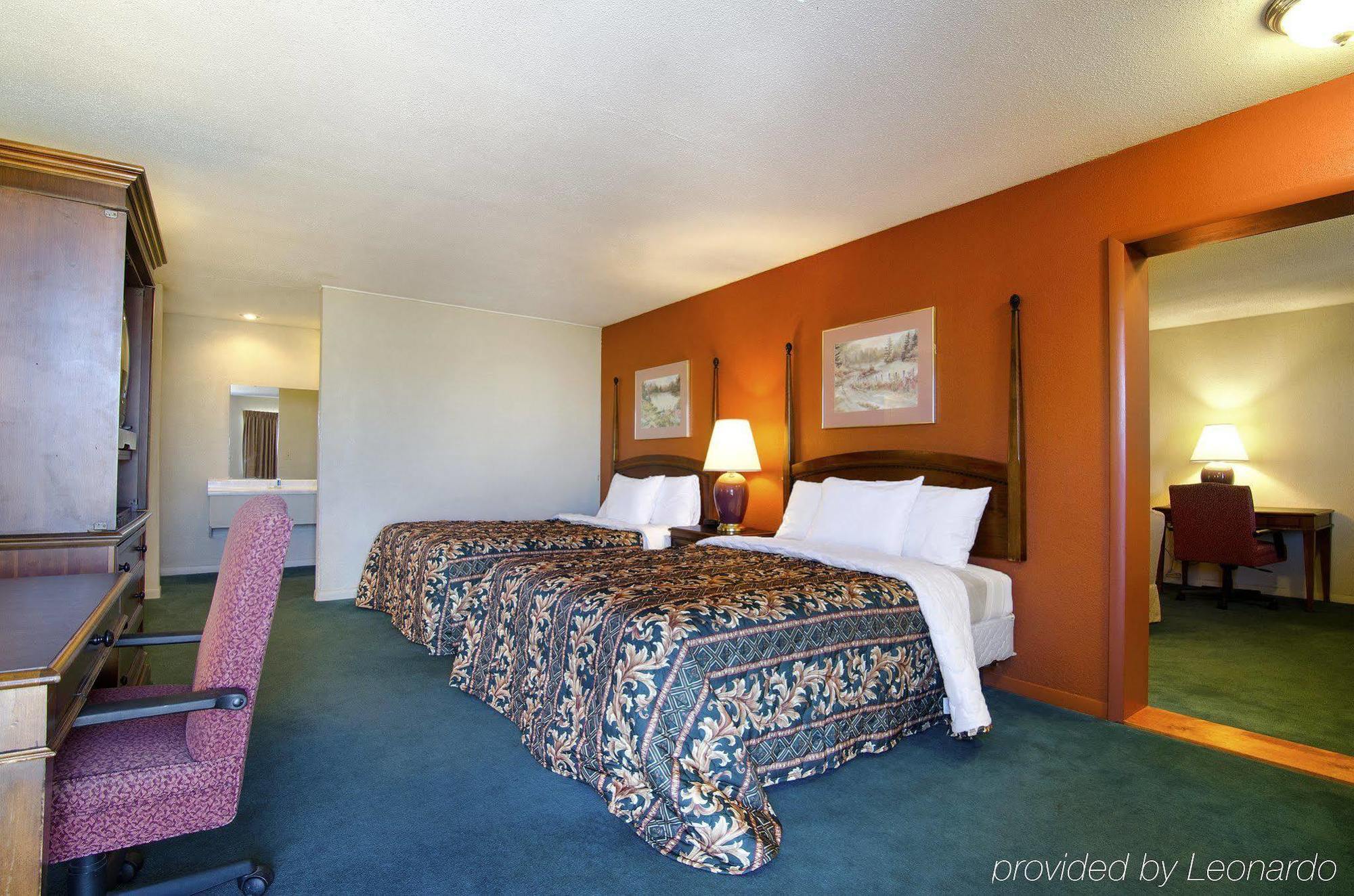 America'S Best Inn And Suites Emporia Eksteriør billede