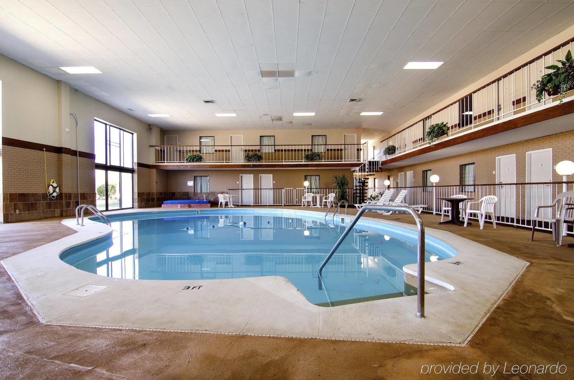 America'S Best Inn And Suites Emporia Eksteriør billede
