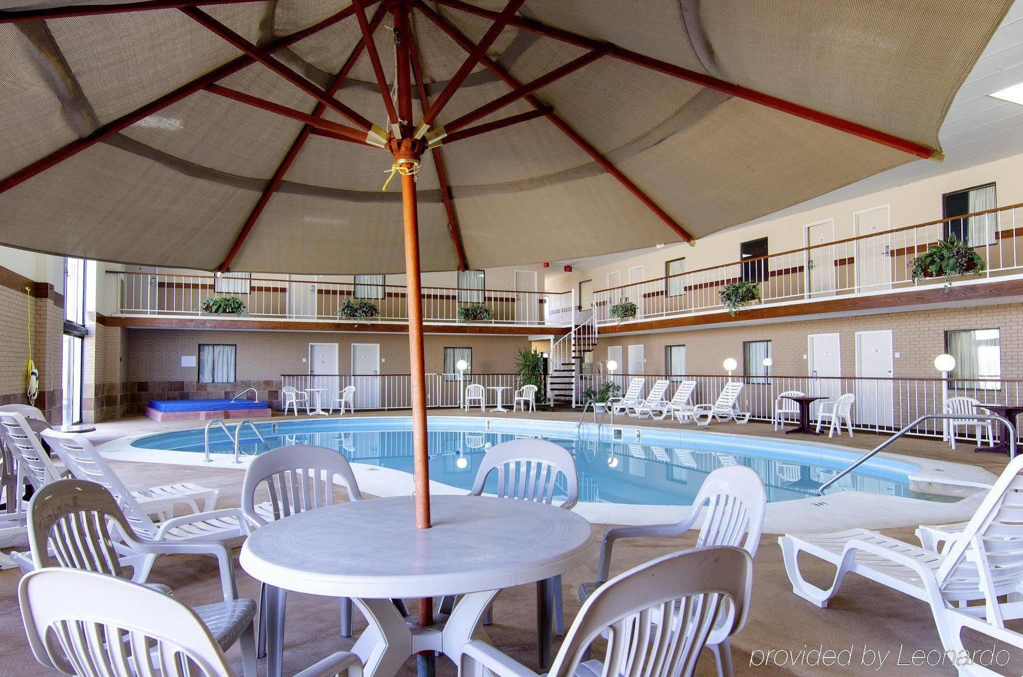 America'S Best Inn And Suites Emporia Eksteriør billede