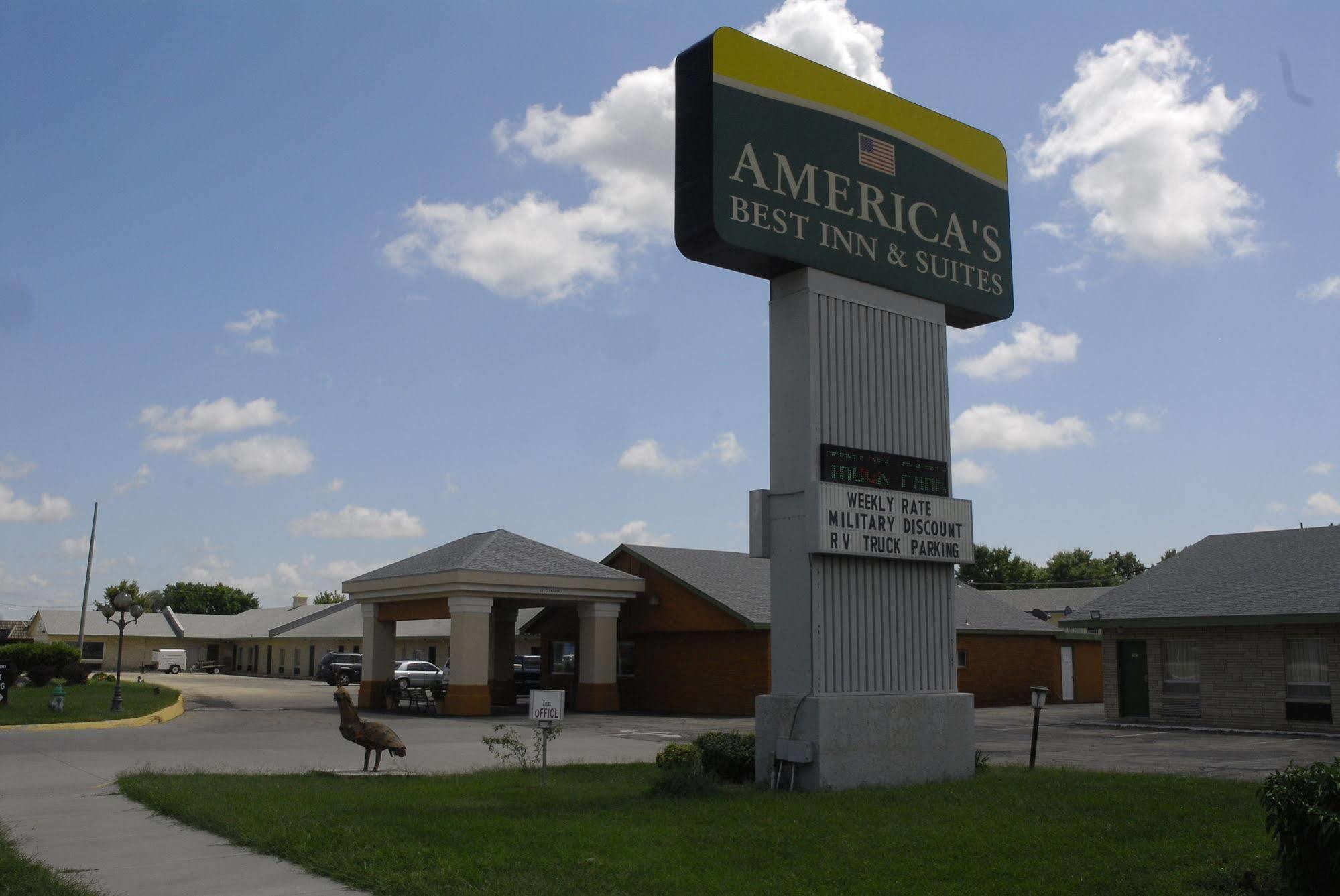 America'S Best Inn And Suites Emporia Eksteriør billede
